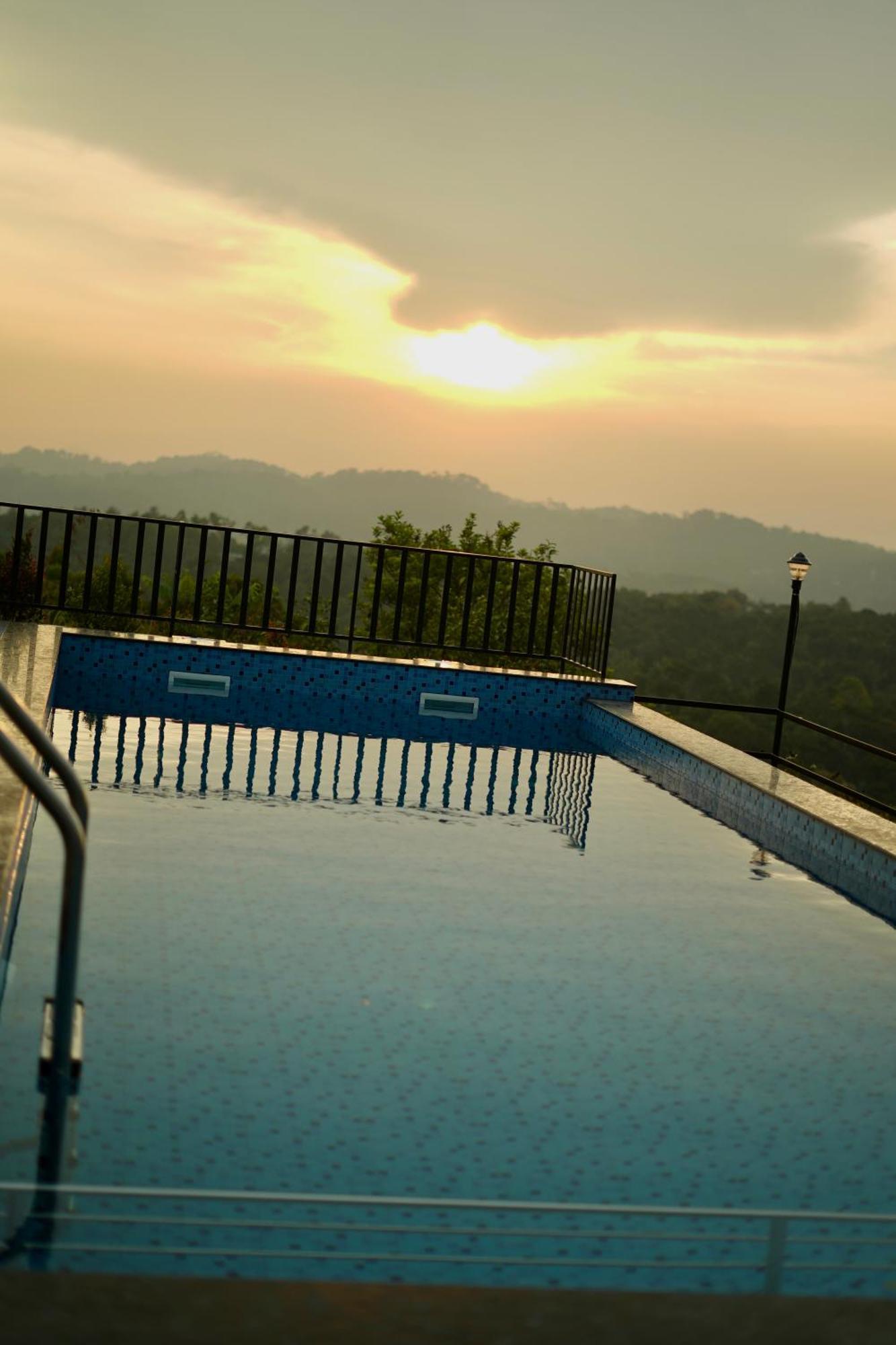 Paadi Holidays Ramakkalmedu อีดุกกี ภายนอก รูปภาพ